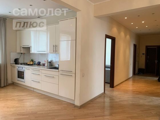 Продажа многокомнатной квартиры 121 м², 4/4 этаж