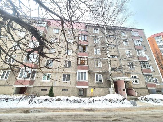 Продажа 2-комнатной квартиры 64 м², 2/5 этаж