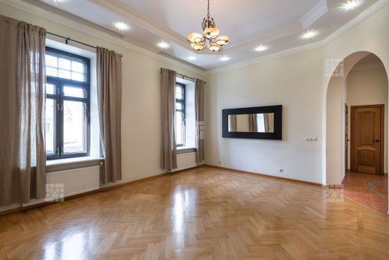 Продажа 4-комнатной квартиры 110,7 м², 2/4 этаж