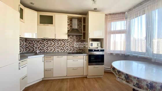 Продажа 2-комнатной квартиры 64 м², 15/17 этаж