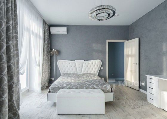 Продажа 2-комнатной квартиры 70 м², 13/18 этаж