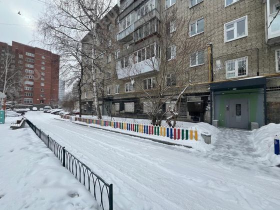 Продажа 3-комнатной квартиры 63 м², 4/5 этаж