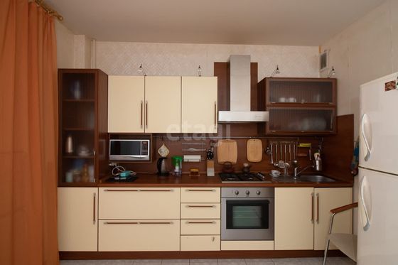 Продажа 1-комнатной квартиры 60,5 м², 1/5 этаж