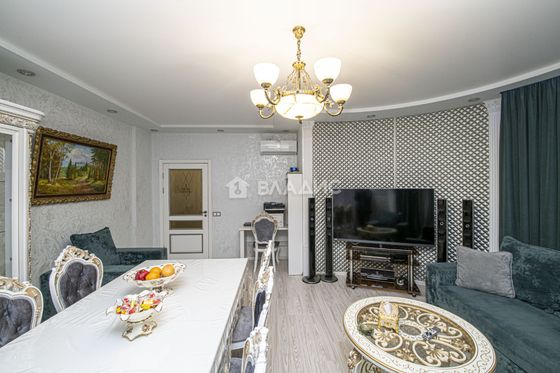 Продажа 3-комнатной квартиры 92 м², 17/19 этаж