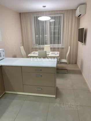 Продажа 2-комнатной квартиры 76 м², 7/22 этаж