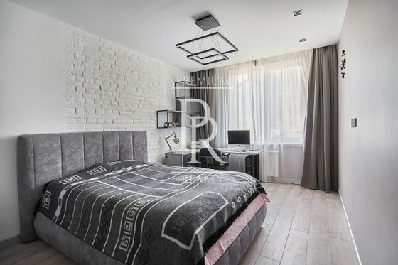 Продажа 4-комнатной квартиры 110 м², 2/21 этаж