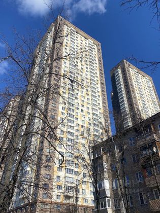 Продажа 3-комнатной квартиры 107 м², 15/36 этаж