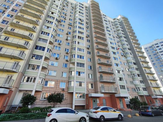 Продажа 3-комнатной квартиры 76 м², 1/19 этаж