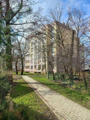 Продажа 2-комнатной квартиры 60 м², 2/6 этаж