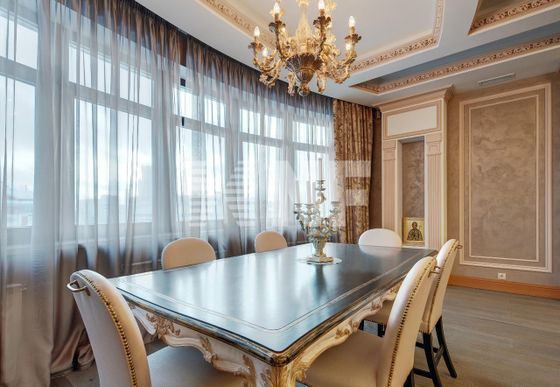 Продажа 3-комнатной квартиры 135 м², 7/9 этаж