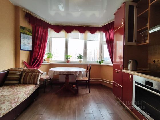 Продажа 2-комнатной квартиры 60 м², 7/17 этаж