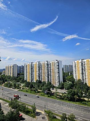 Продажа 3-комнатной квартиры 72,7 м², 15/17 этаж