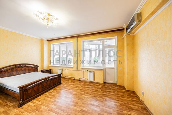 Продажа 3-комнатной квартиры 98 м², 9/10 этаж