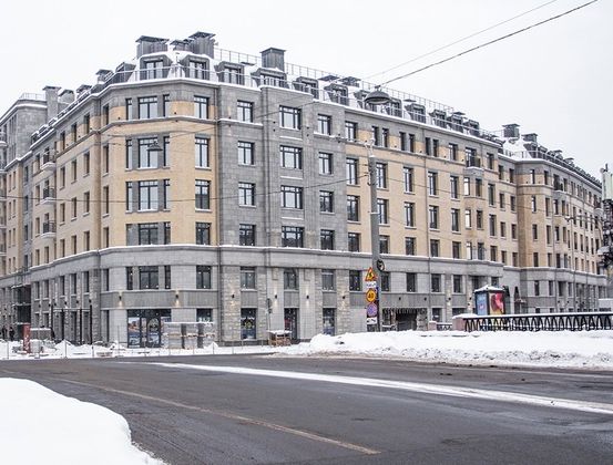 Продажа 2-комнатной квартиры 81,6 м², 2/8 этаж