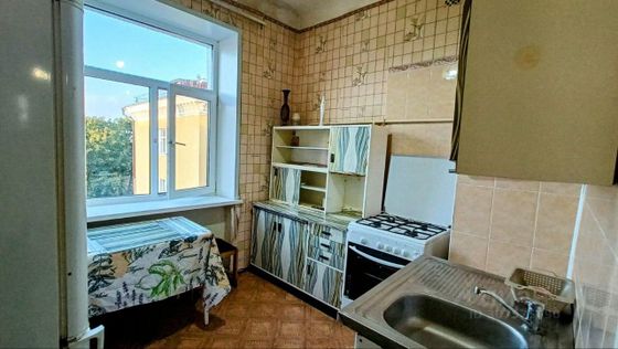 Продажа 2-комнатной квартиры 55 м², 4/4 этаж