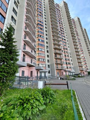 Продажа 2-комнатной квартиры 60 м², 4/25 этаж