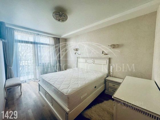 Продажа 2-комнатной квартиры 71,3 м², 1/10 этаж