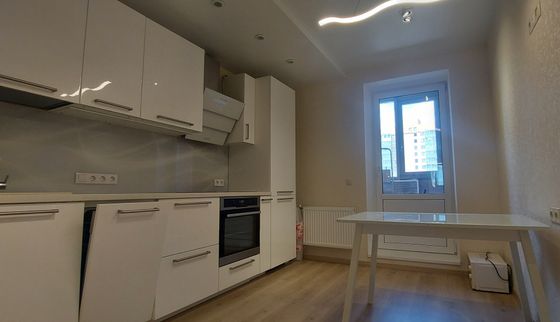 Продажа 2-комнатной квартиры 56 м², 7/22 этаж