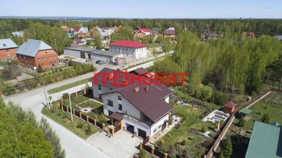 Продажа дома, 338 м², с участком 10 соток