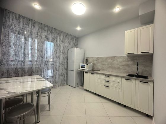 Продажа 1-комнатной квартиры 39,3 м², 2/18 этаж