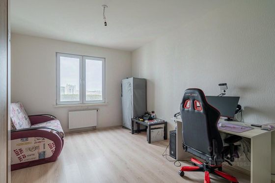 Продажа 3-комнатной квартиры 75,2 м², 14/27 этаж