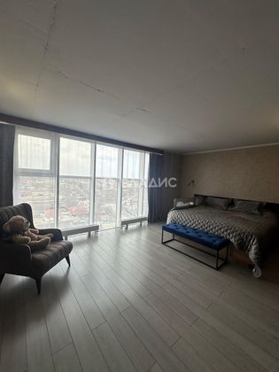 Продажа 3-комнатной квартиры 210 м², 9/9 этаж