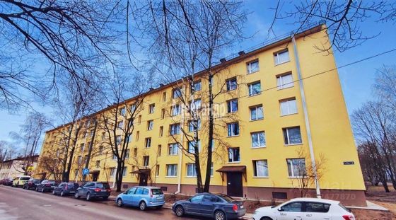 Продажа многокомнатной квартиры 65 м², 1/5 этаж