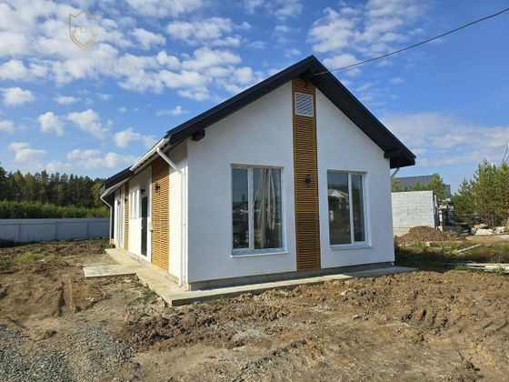 Продажа дома, 104 м², с участком 6,1 сотки