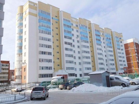 Продажа 3-комнатной квартиры 63 м², 4/10 этаж