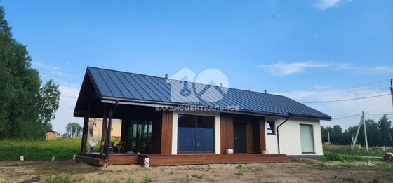 Продажа дома, 100 м², с участком 5,2 сотки