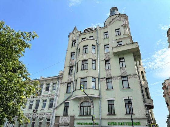 Продажа многокомнатной квартиры 135 м², 1/4 этаж