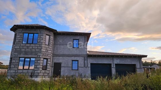 Продажа дома, 219 м², с участком 12 соток