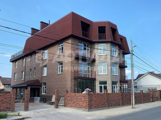 Продажа дома, 183,6 м², с участком 1,7 сотки