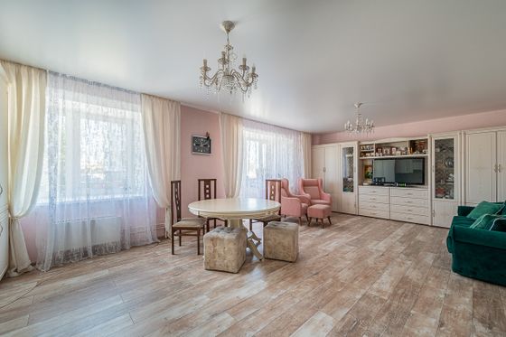 Продажа 2-комнатной квартиры 103,7 м², 2/12 этаж