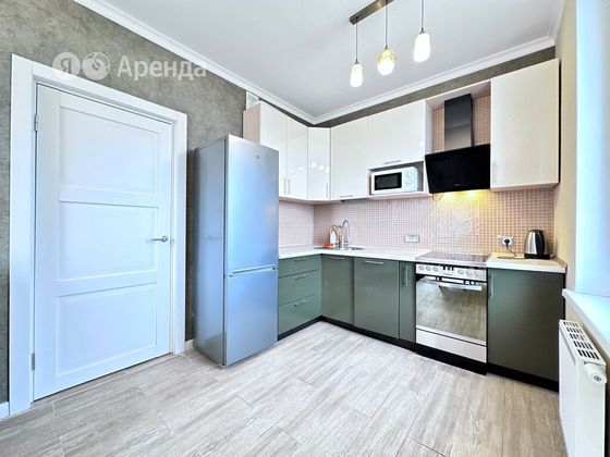 Аренда 3-комнатной квартиры 49 м², 30/34 этаж