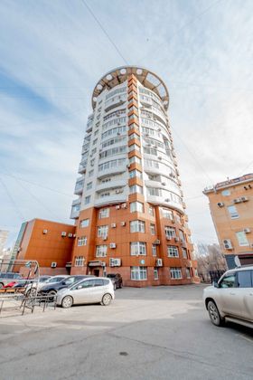 Продажа 2-комнатной квартиры 97 м², 13/15 этаж