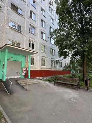 Продажа 3-комнатной квартиры 49,8 м², 3/9 этаж