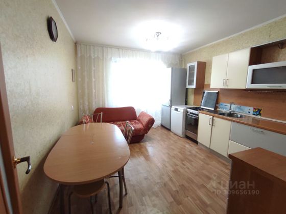 Аренда 3-комнатной квартиры 92 м², 4/10 этаж