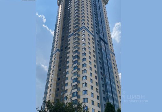 Продажа 2-комнатной квартиры 108,6 м², 35/43 этаж