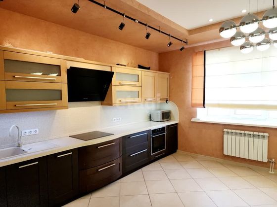 Продажа 2-комнатной квартиры 110,3 м², 3/6 этаж