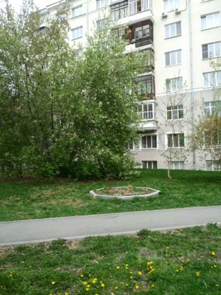 Продажа 3-комнатной квартиры 57 м², 1/8 этаж