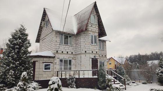 Продажа дома, 162 м², с участком 6 соток