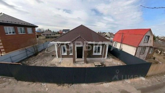 Продажа дома, 105 м², с участком 6 соток