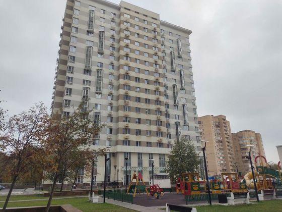 Продажа 2-комнатной квартиры 62 м², 4/15 этаж