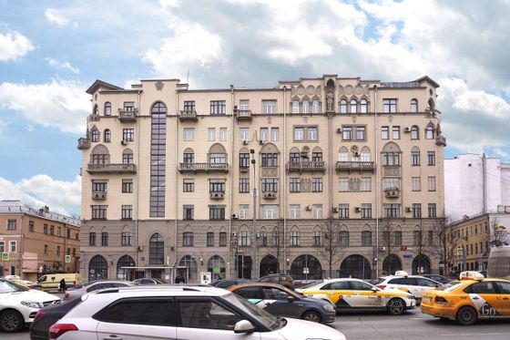 Продажа 3-комнатной квартиры 160 м², 3/7 этаж