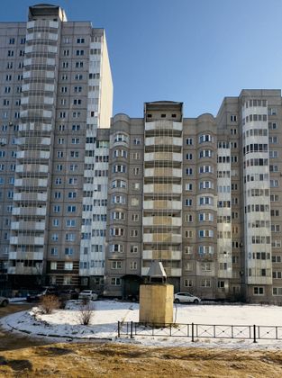 Продажа 2-комнатной квартиры 57,3 м², 1/12 этаж