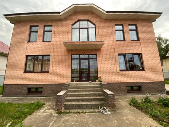 Продажа дома, 378 м², с участком 15 соток