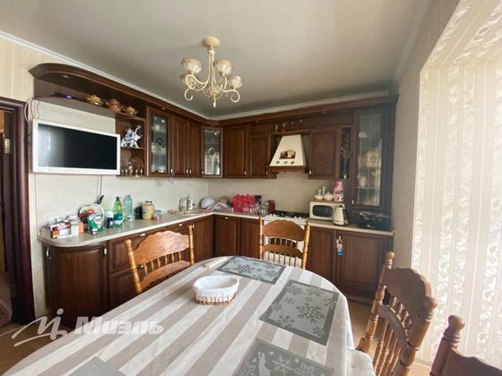 Продажа 3-комнатной квартиры 91,8 м², 2/5 этаж