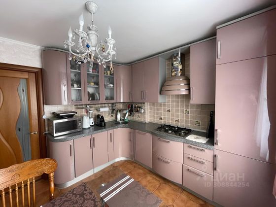 Продажа 3-комнатной квартиры 64 м², 3/5 этаж