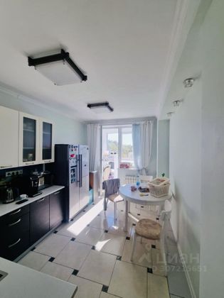 Продажа 2-комнатной квартиры 70 м², 7/28 этаж